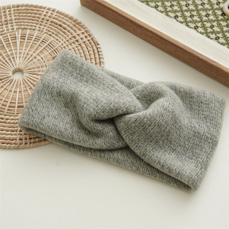 Twist front soft knitted headband