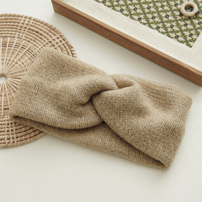 Twist front soft knitted headband
