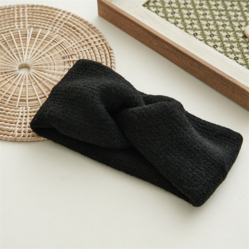 Twist front soft knitted headband