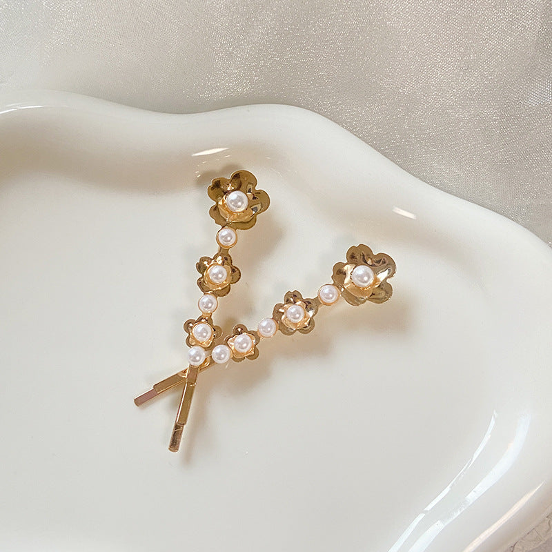 Flowers hair slides