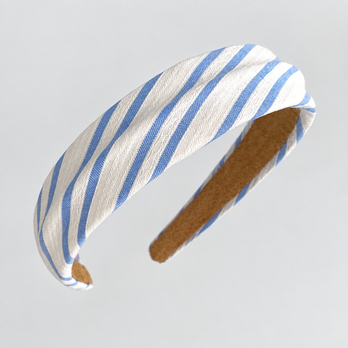 Curved headband in sky blue