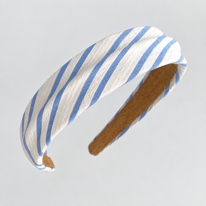 Curved headband in sky blue