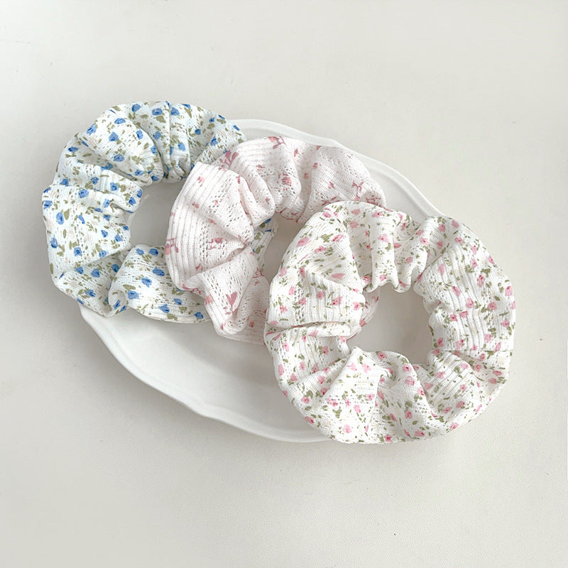 3-pack knitted floral scrunchies