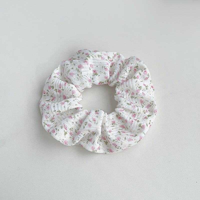 3-pack knitted floral scrunchies