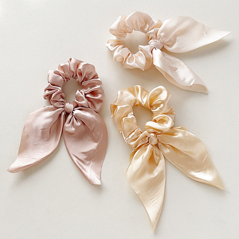 Satin scrunchies with bow