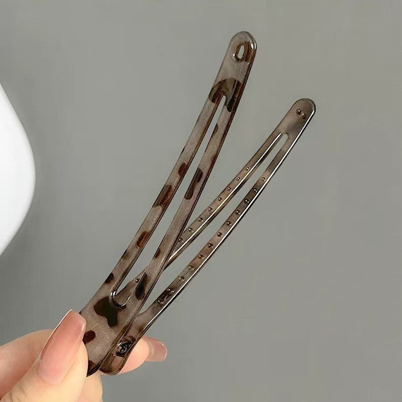 Resin ibis clip