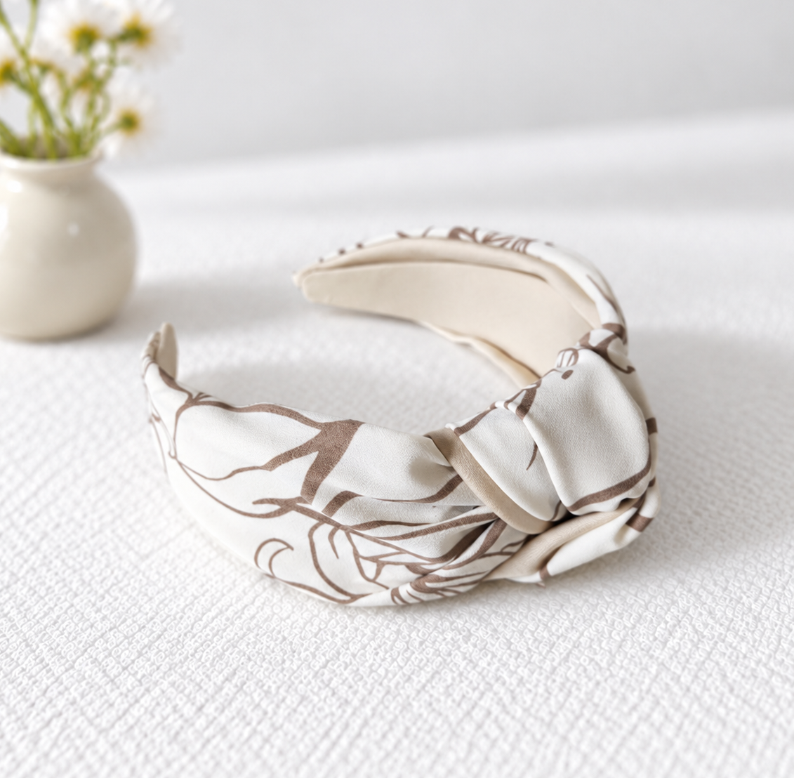 Beige floral knotted headband