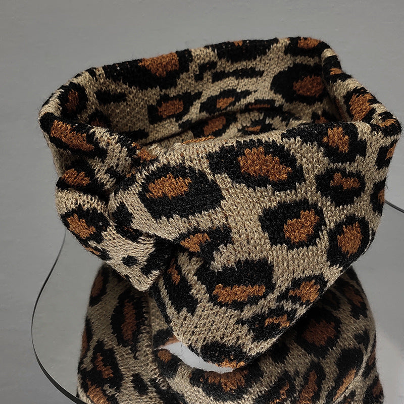 Twist front leopard print knitted headband