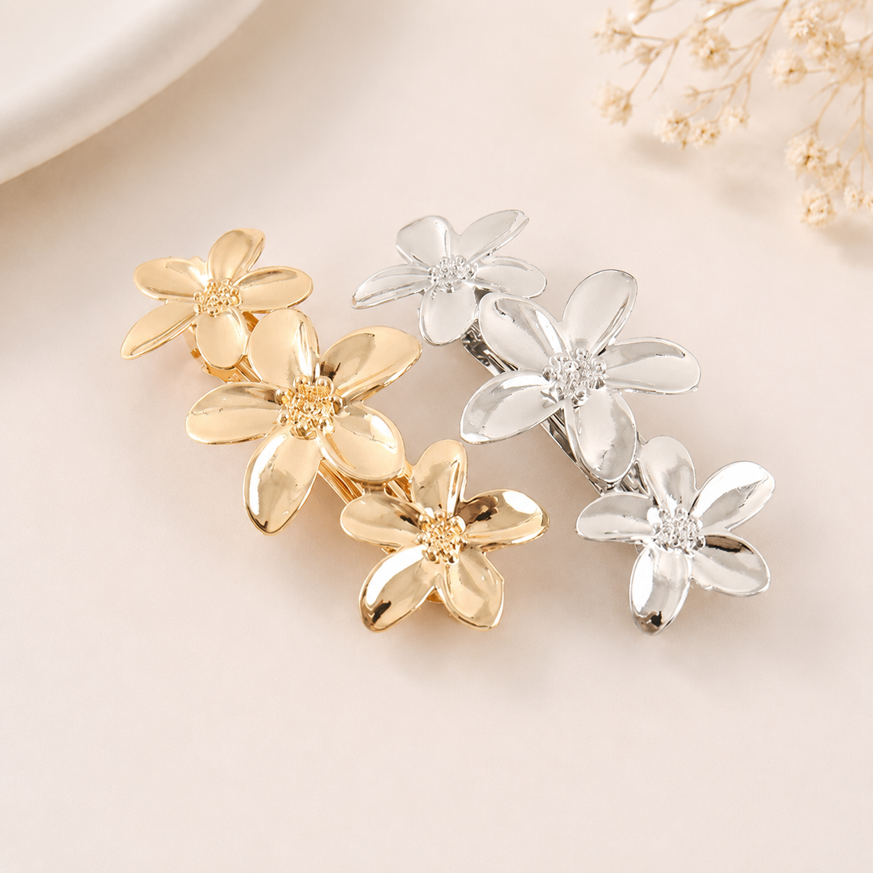 Metallic flowers hair barrette