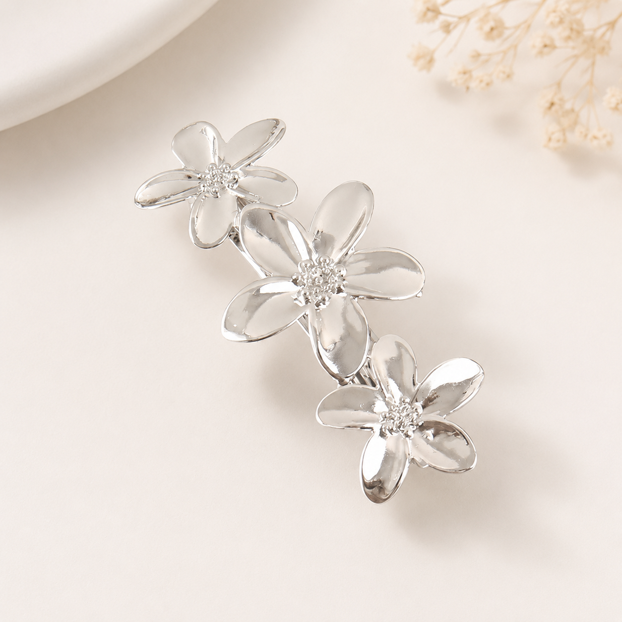 Metallic flowers hair barrette