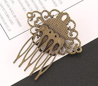 Bronze hair comb