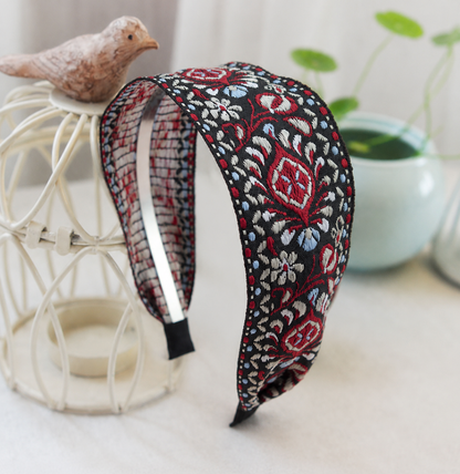 Embroidered floral headband