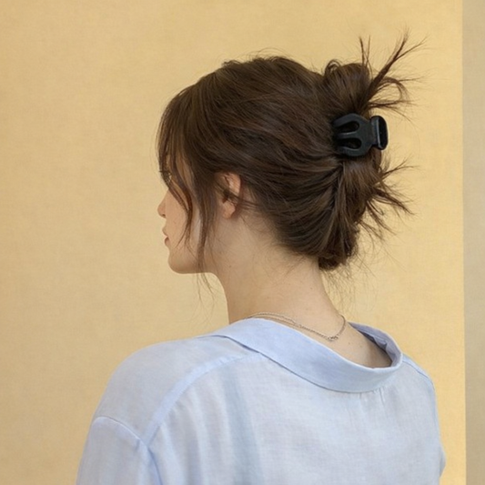 Matte acrylic small hair claw