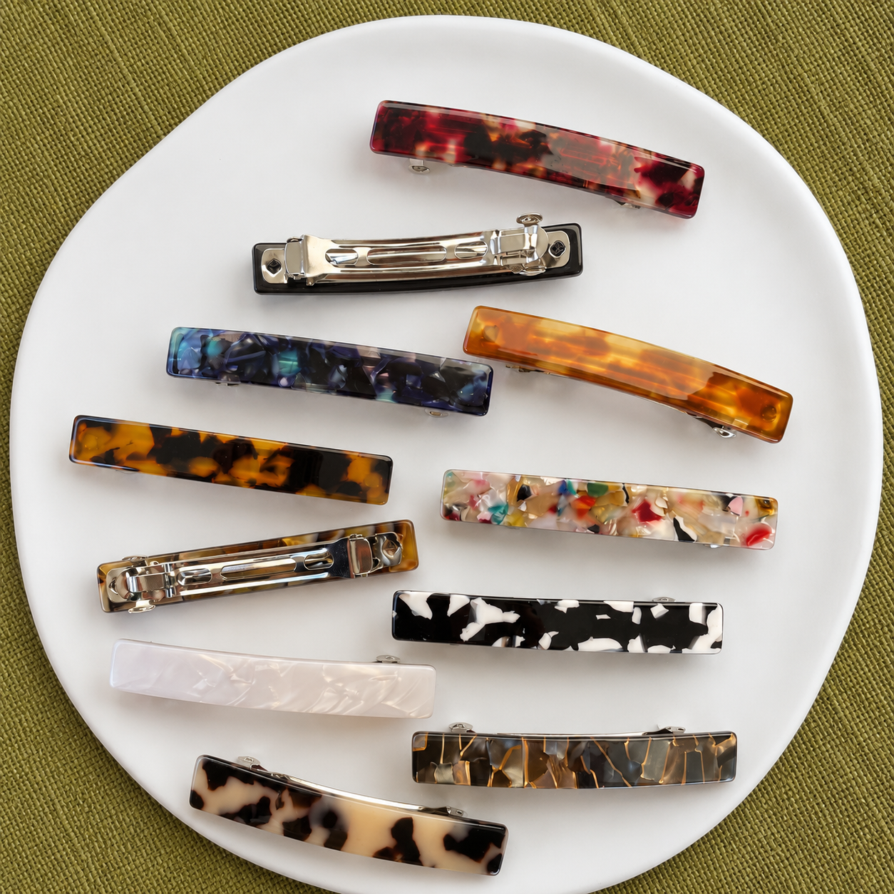 Small resin hair barrette