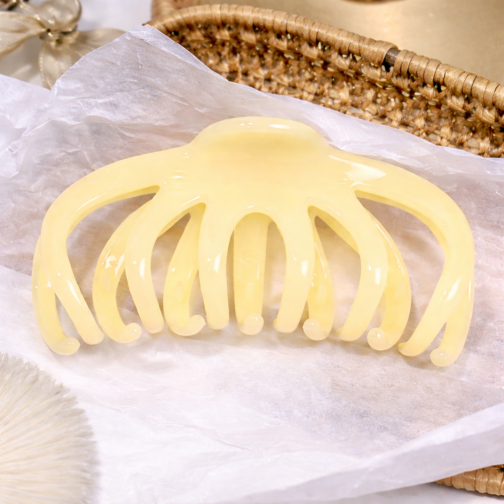 Hair claw
