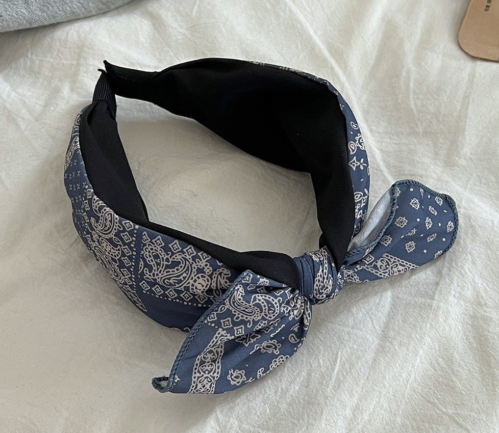 Paisley print black headband with bow