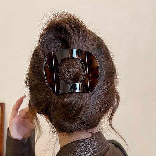 Flat hair claw