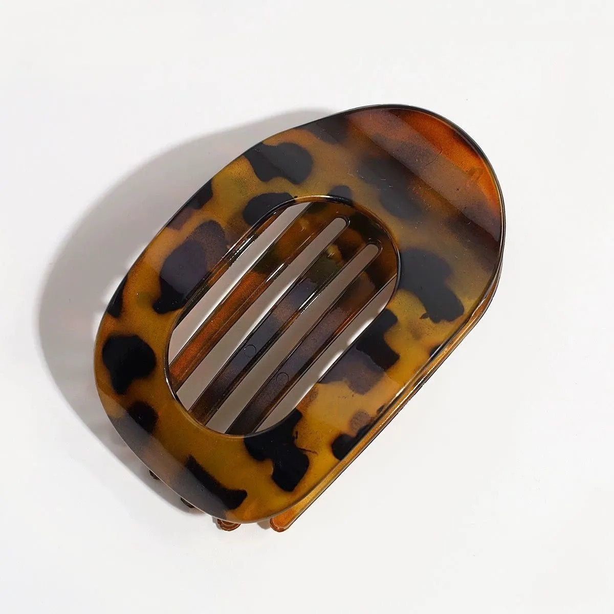 Oval flat hair claw