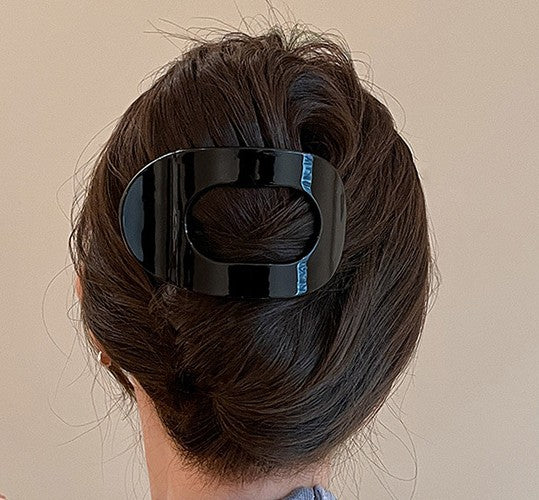 Large oval flat hair claw