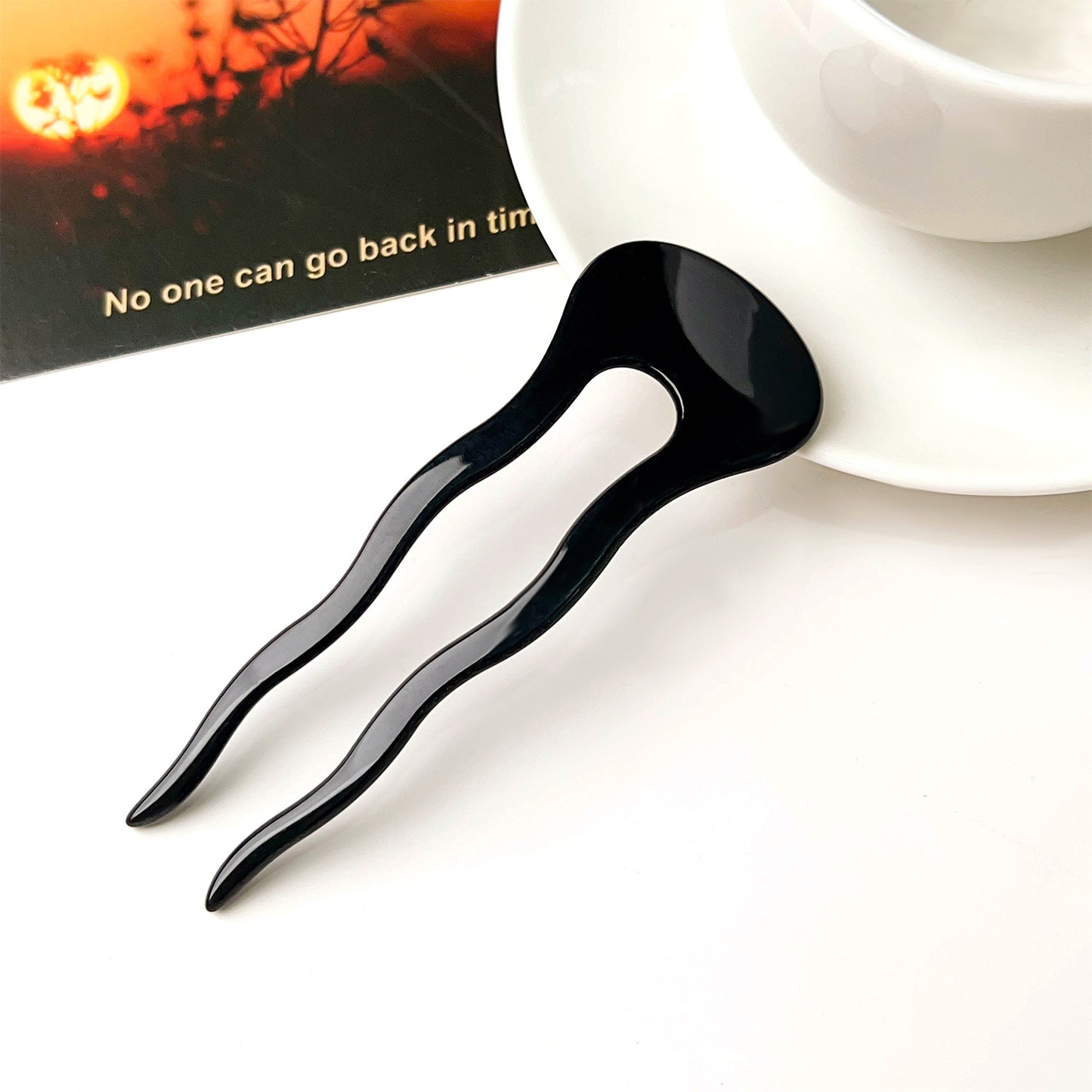 Resin small wavy hair fork
