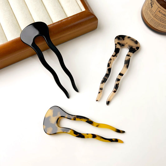 Resin small wavy hair fork