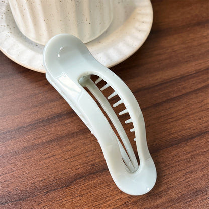 Large acrylic Ibis claw with teeth