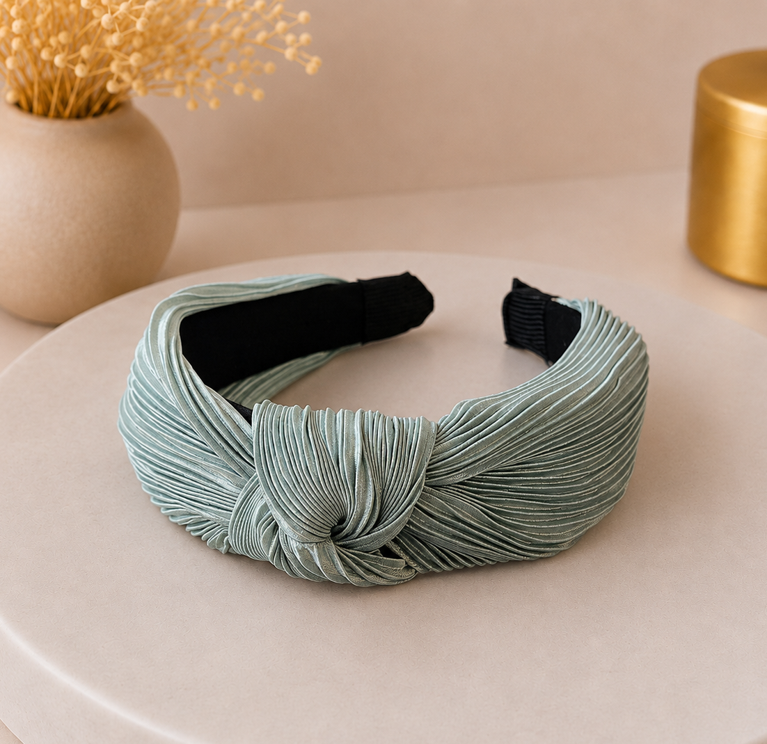 Pleated knotted headband