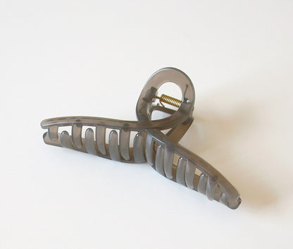 Bow-shaped large hair claw