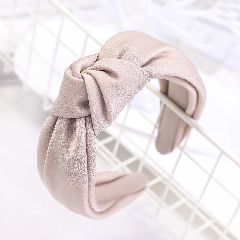 Silky knotted headband in plain colours
