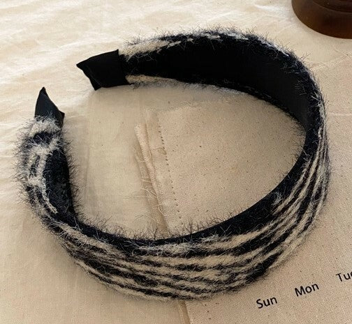 Black White knitted furry headband