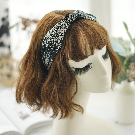 Black floral knotted headband