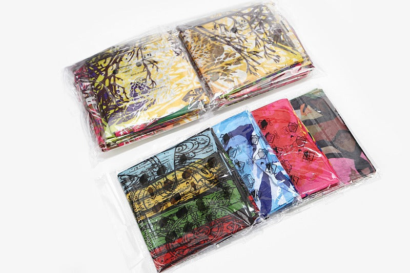Multi-purpose seamless head wrap in multicolour print