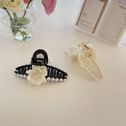 Shell flowers studded hair claw
