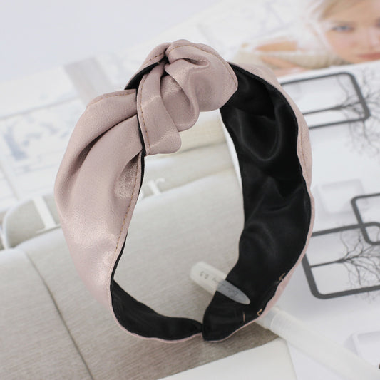 Glossy satin knotted headband