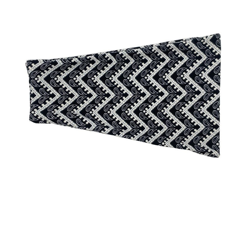 Sporty bandanna hair band in paisley and waves print