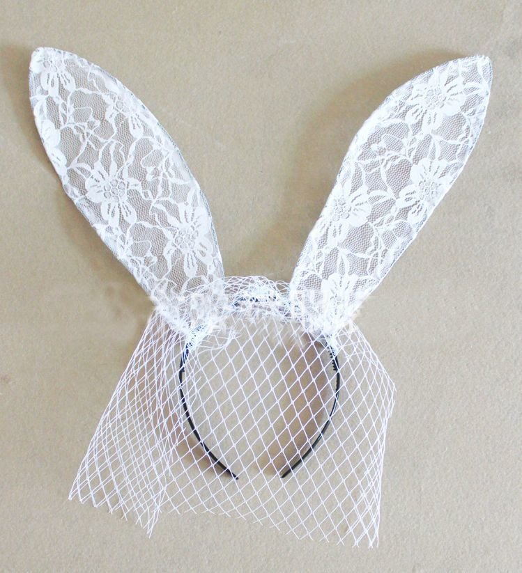 Lace bunny ears with gauze veil