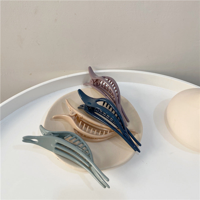 Smooth acrylic Ibis clip with teeth