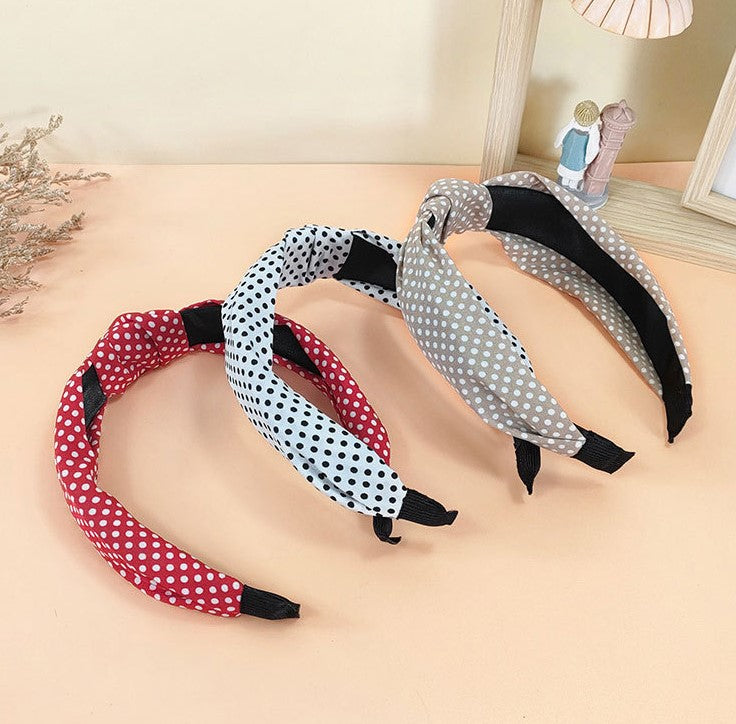 Small polka dots knotted headband