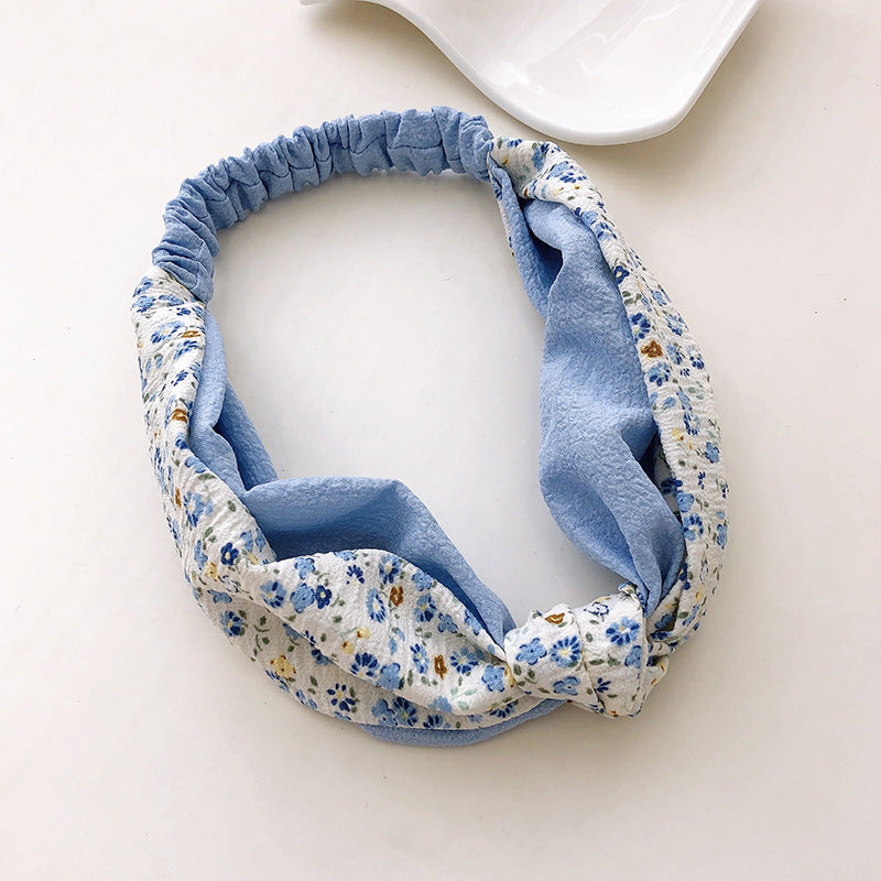 Knotted floral elastic headband