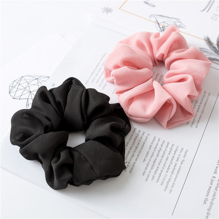 2-pack chiffon scrunchies in Black and Pink